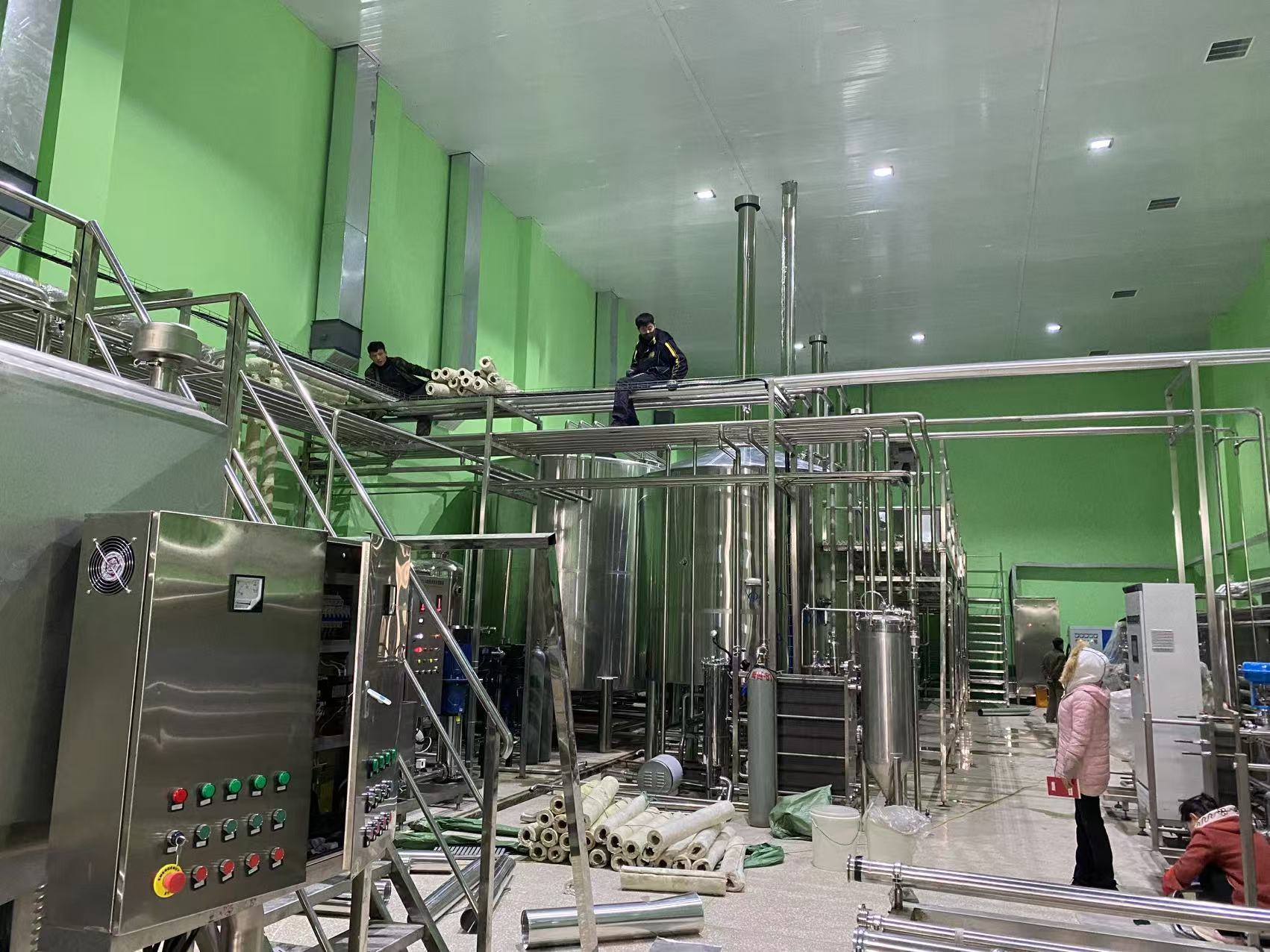 珲春精酿啤酒设备厂—精酿啤酒设备制造:传承工艺与创新科技的交融